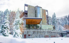 Гостиница Lux Garden Hotel, Азуга
